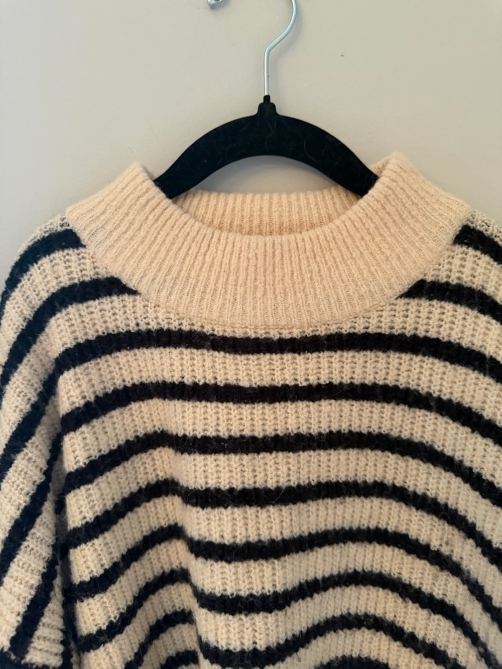 Sabo Skirt Cream & Black Striped Cropped Sweater Size 16 - Picture 4 of 8